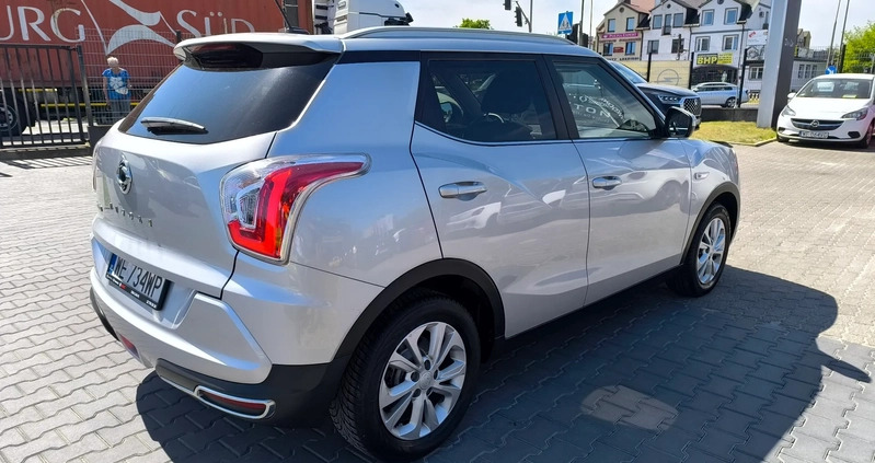 SsangYong Tivoli cena 61900 przebieg: 54000, rok produkcji 2019 z Strzegom małe 301